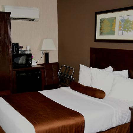 Coast Lethbridge Hotel&Conference Centre Buitenkant foto
