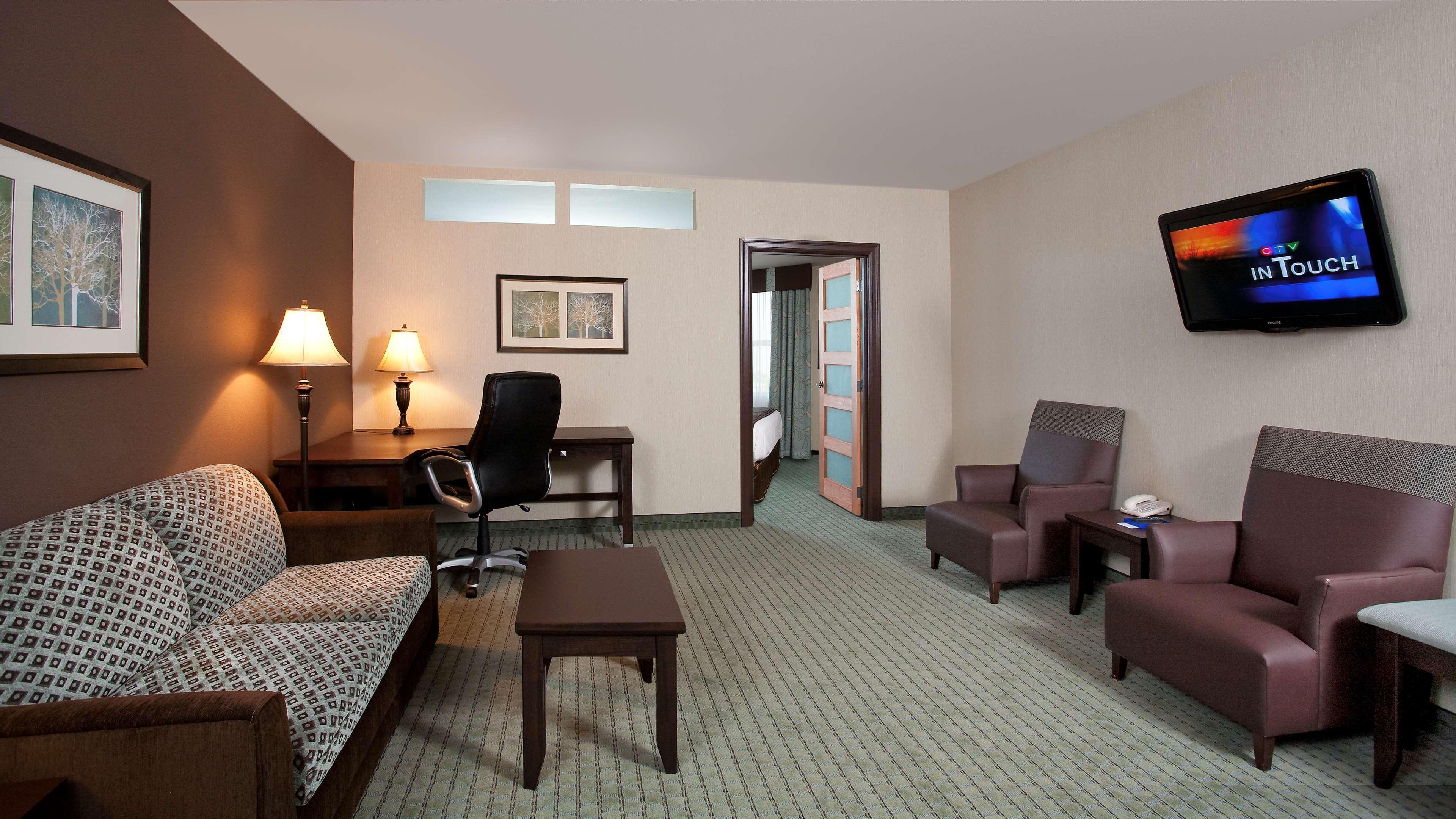 Coast Lethbridge Hotel&Conference Centre Buitenkant foto