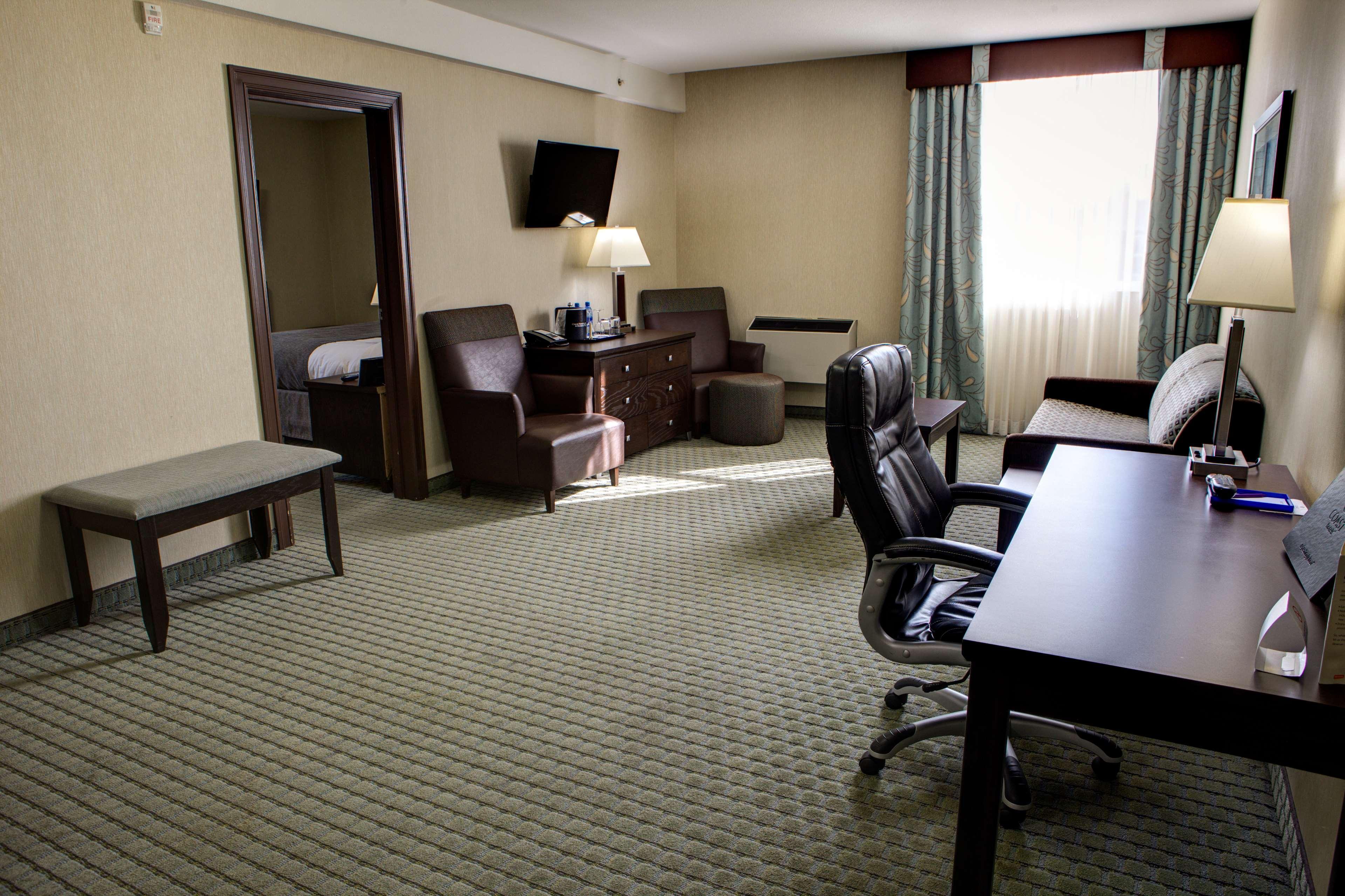 Coast Lethbridge Hotel&Conference Centre Buitenkant foto