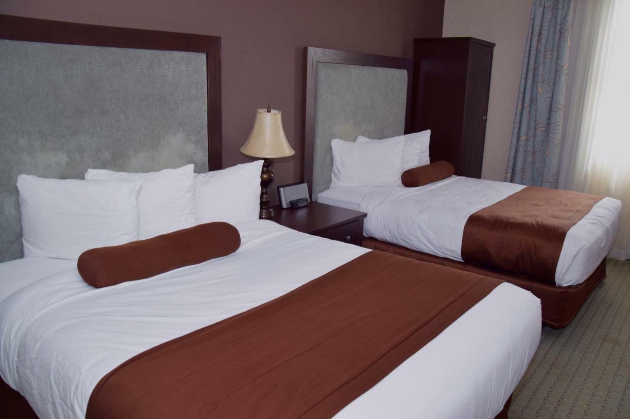Coast Lethbridge Hotel&Conference Centre Buitenkant foto